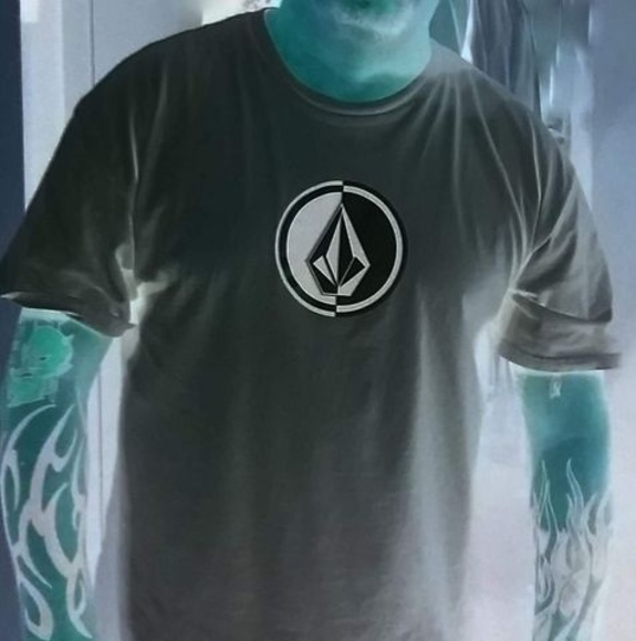 Meet your Posher, Chuck - Picture 1 of 1